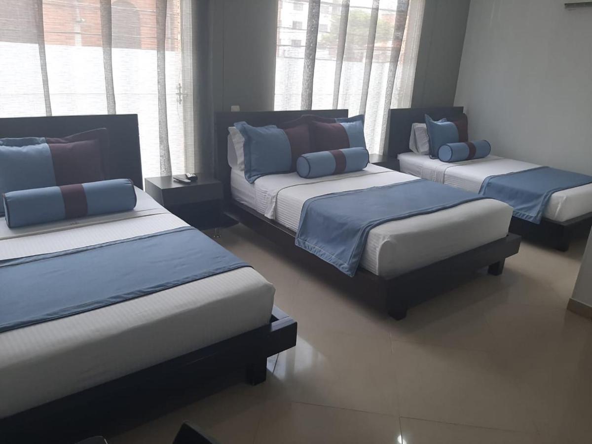 Hotel Medellin Gold Екстер'єр фото
