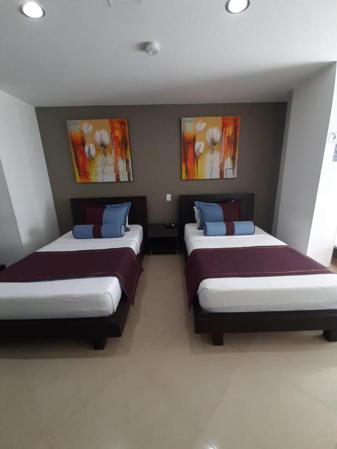 Hotel Medellin Gold Екстер'єр фото