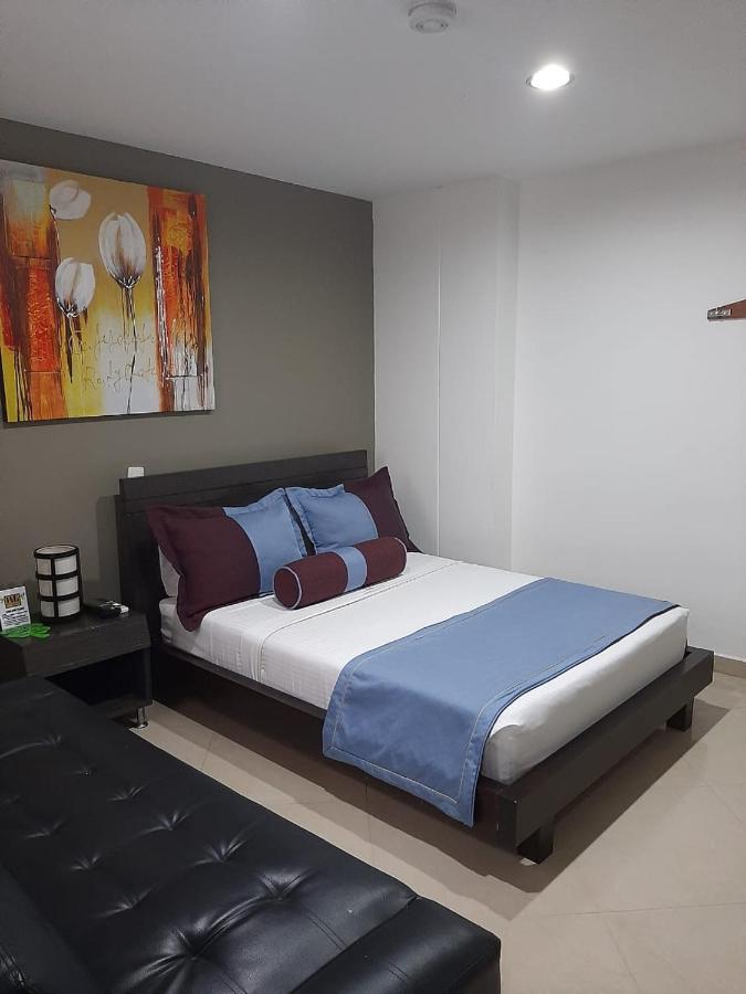 Hotel Medellin Gold Екстер'єр фото