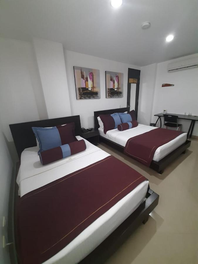 Hotel Medellin Gold Екстер'єр фото