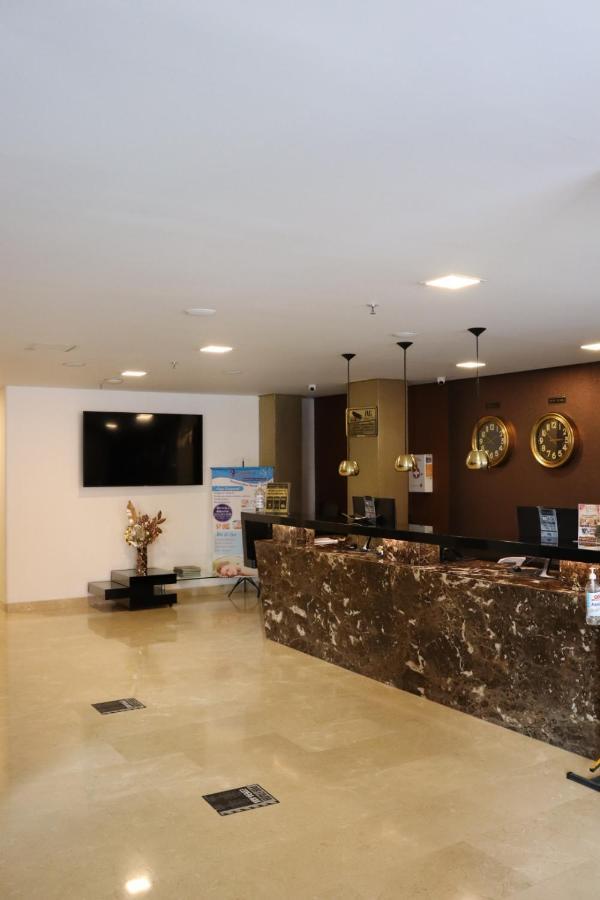 Hotel Medellin Gold Екстер'єр фото