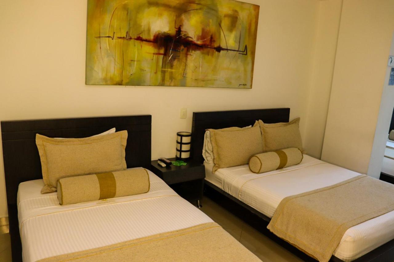 Hotel Medellin Gold Екстер'єр фото