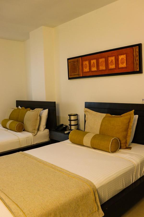 Hotel Medellin Gold Екстер'єр фото