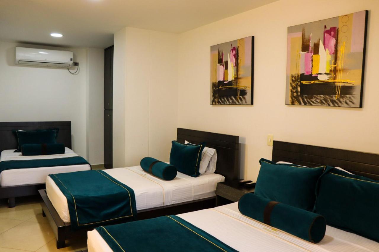 Hotel Medellin Gold Екстер'єр фото