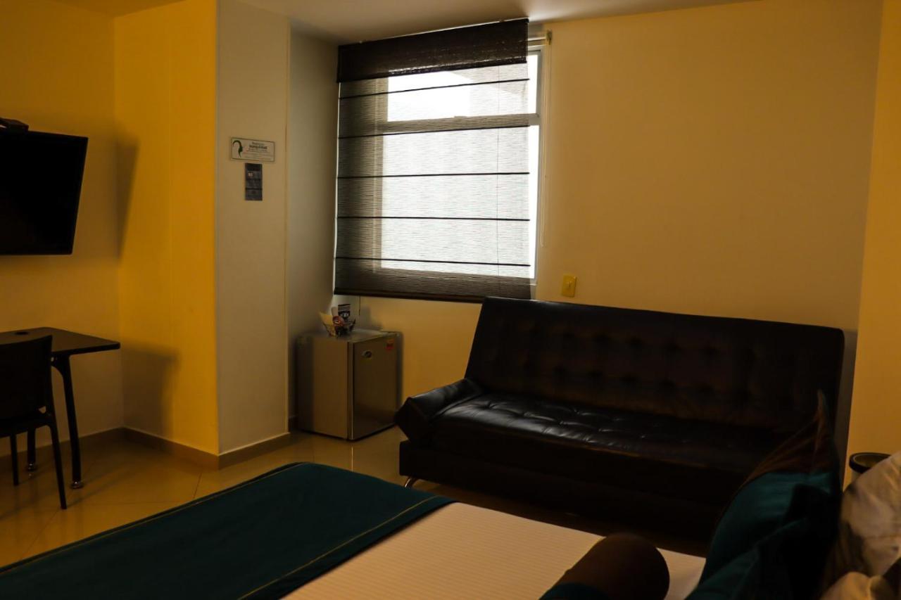 Hotel Medellin Gold Екстер'єр фото