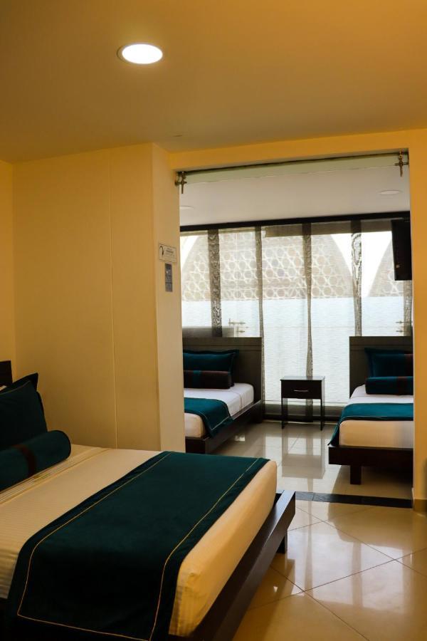 Hotel Medellin Gold Екстер'єр фото